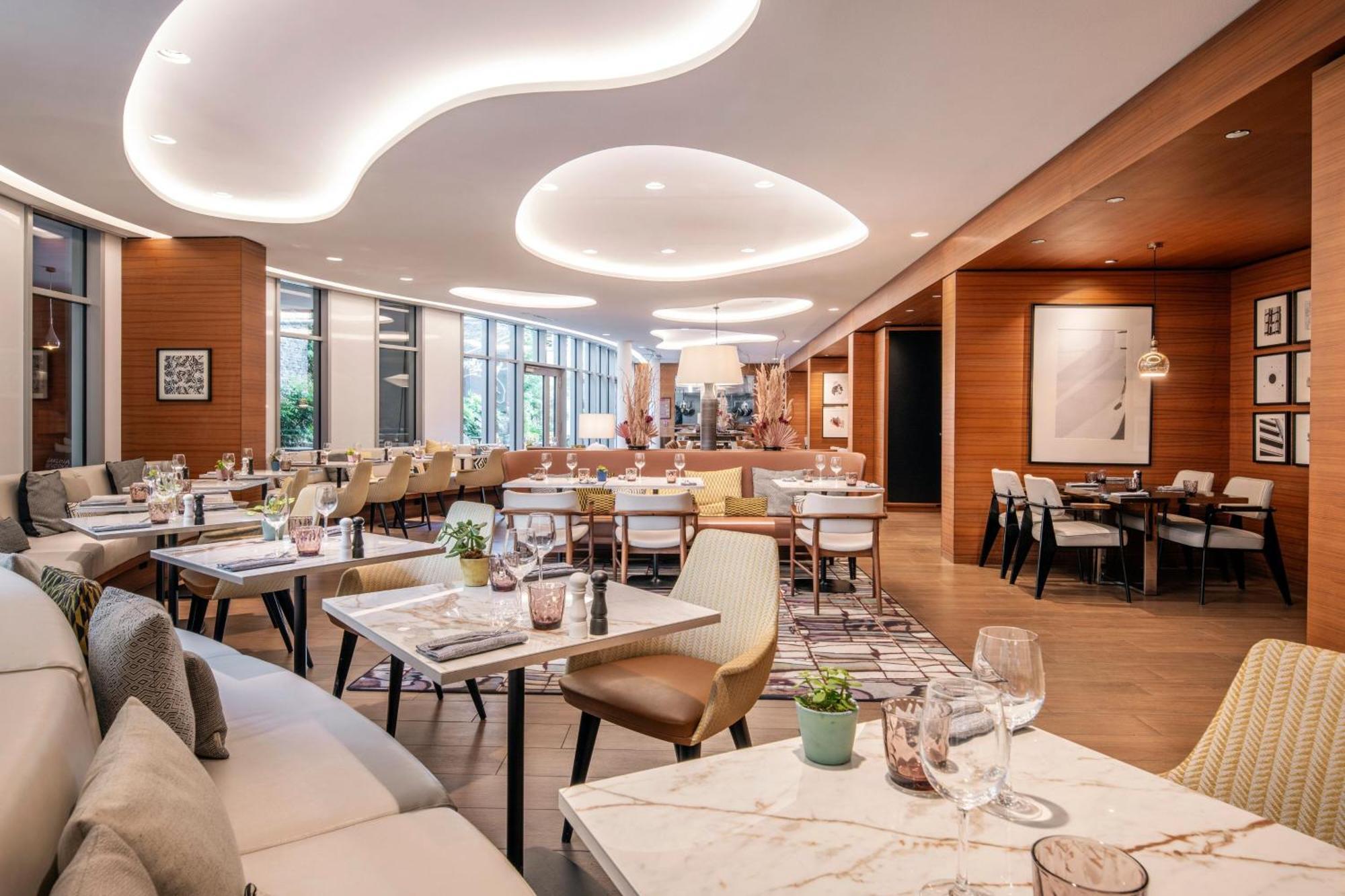 Renaissance Paris Republique Hotel & Spa Екстериор снимка