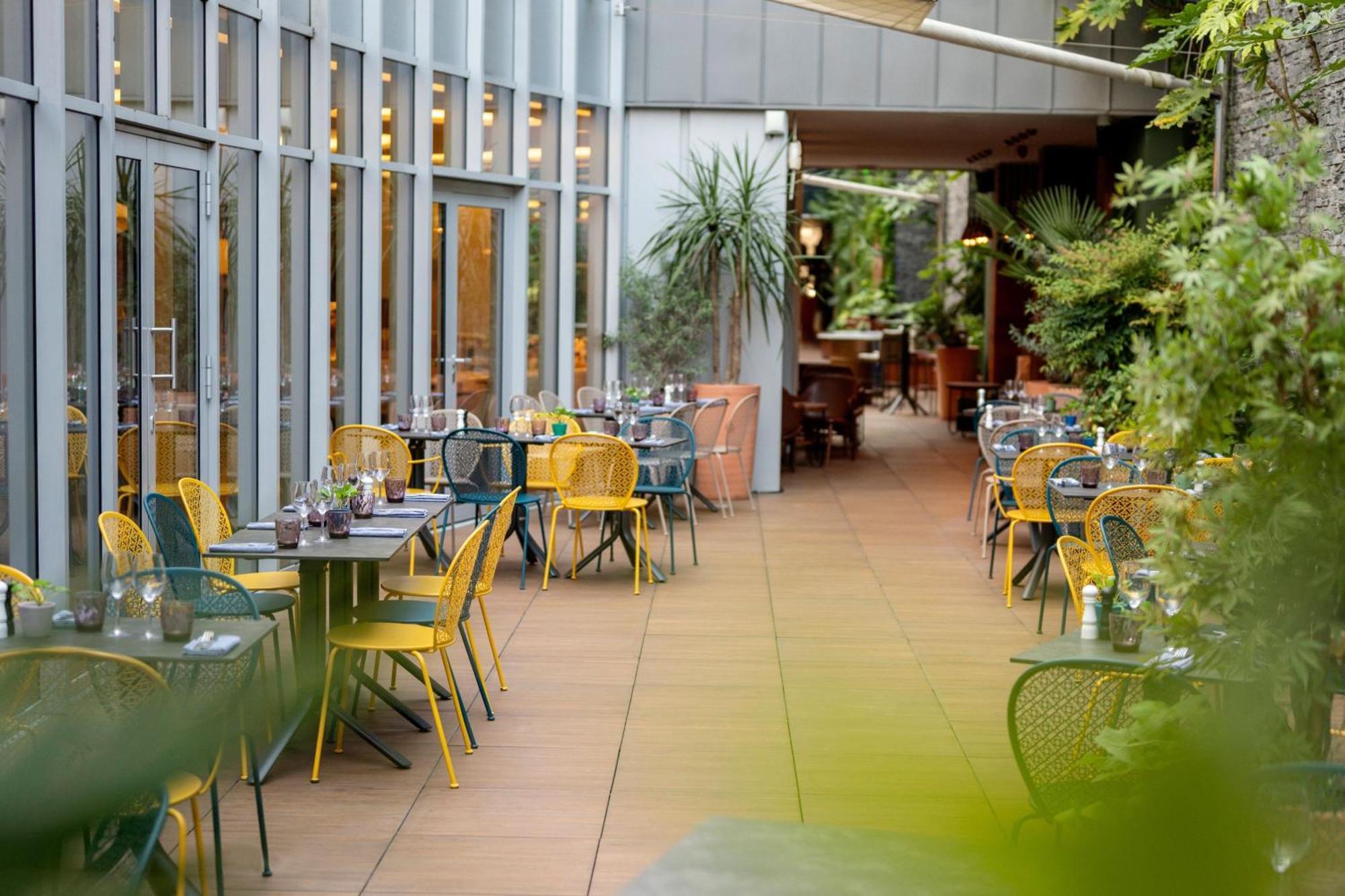 Renaissance Paris Republique Hotel & Spa Екстериор снимка
