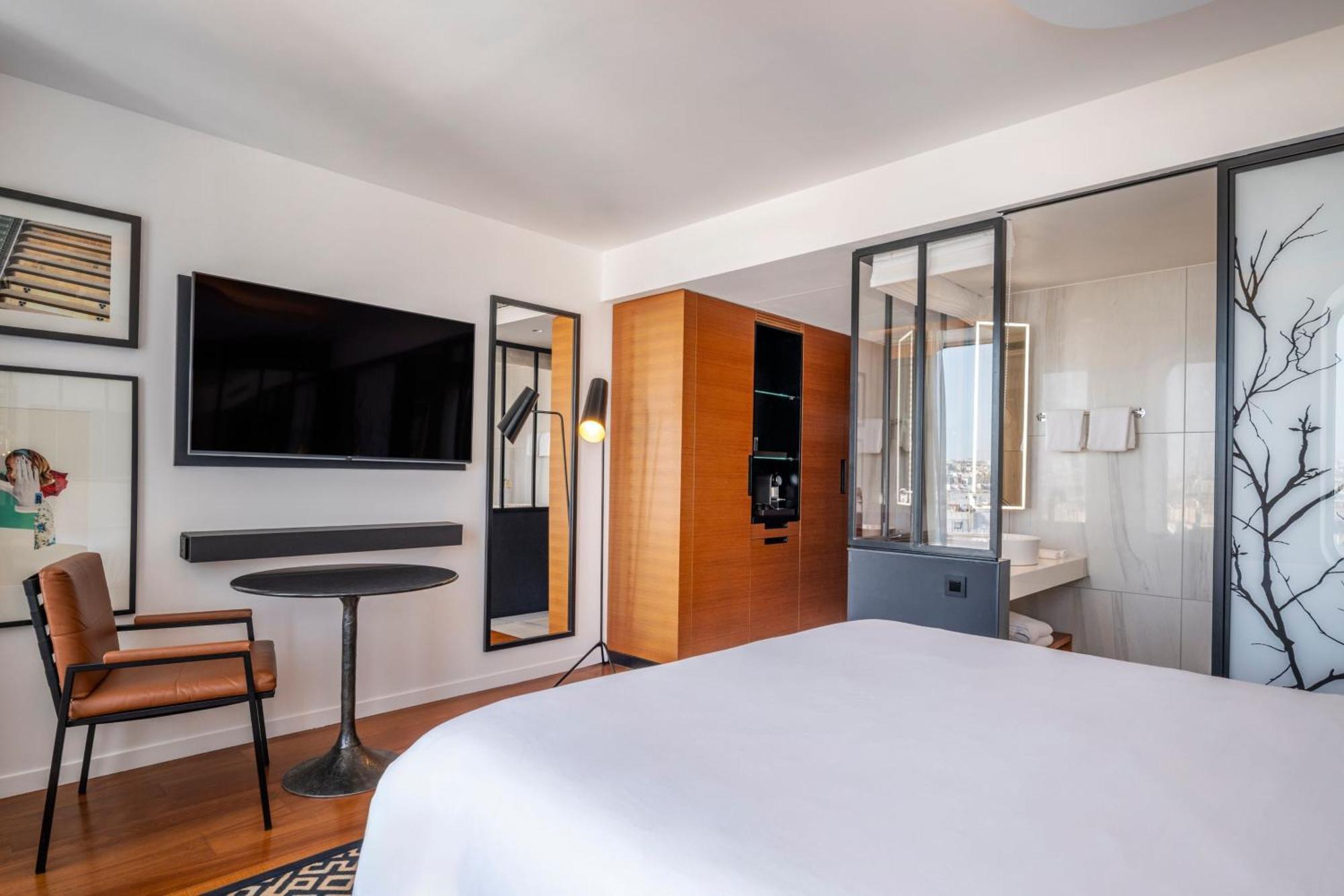 Renaissance Paris Republique Hotel & Spa Екстериор снимка