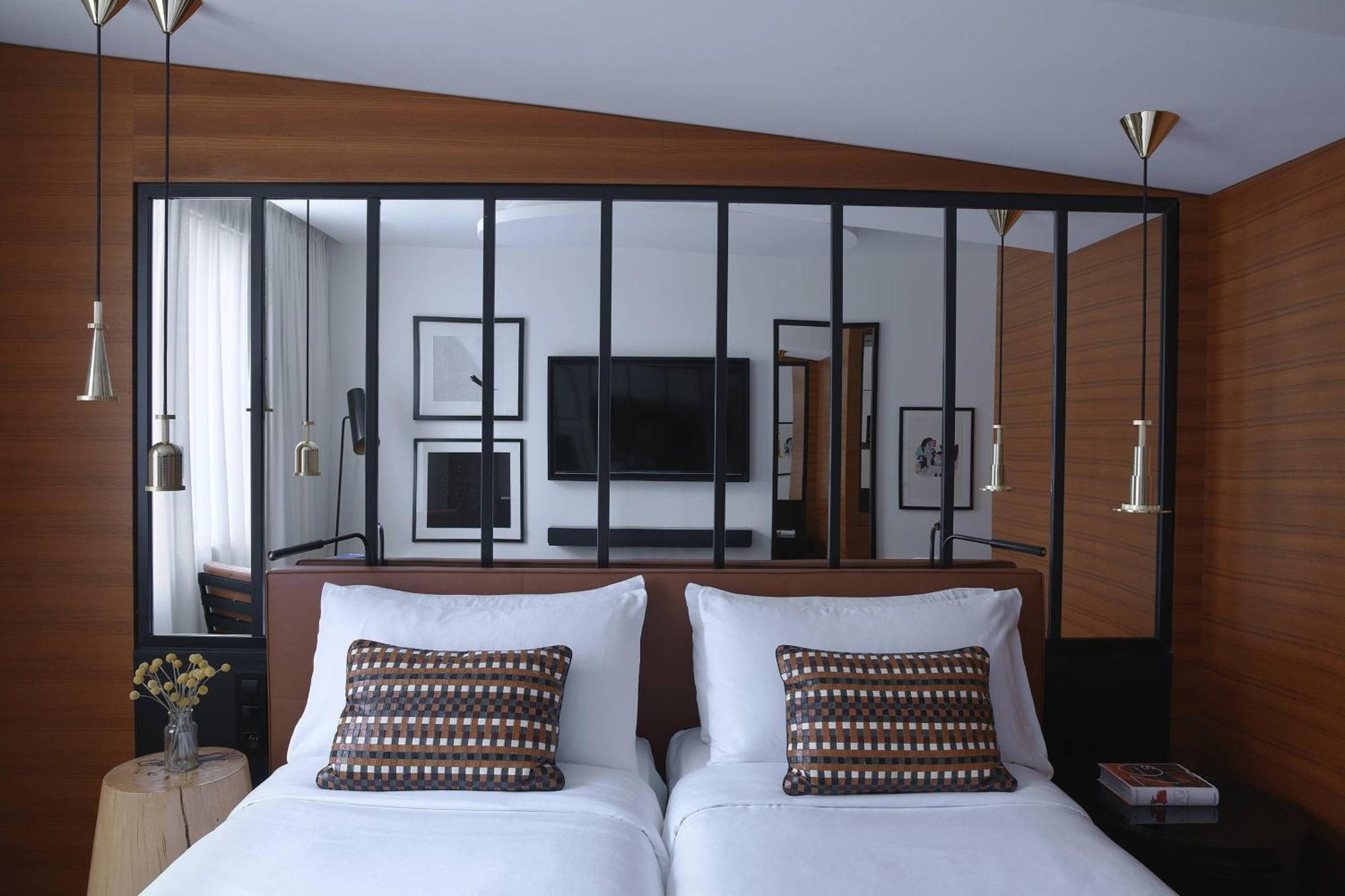 Renaissance Paris Republique Hotel & Spa Екстериор снимка