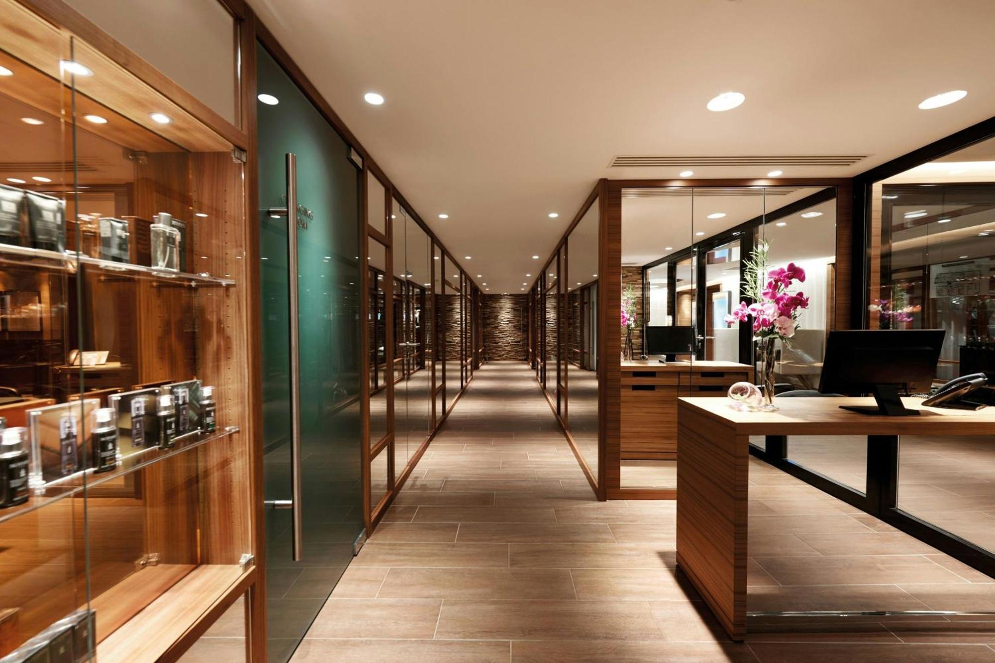 Renaissance Paris Republique Hotel & Spa Екстериор снимка