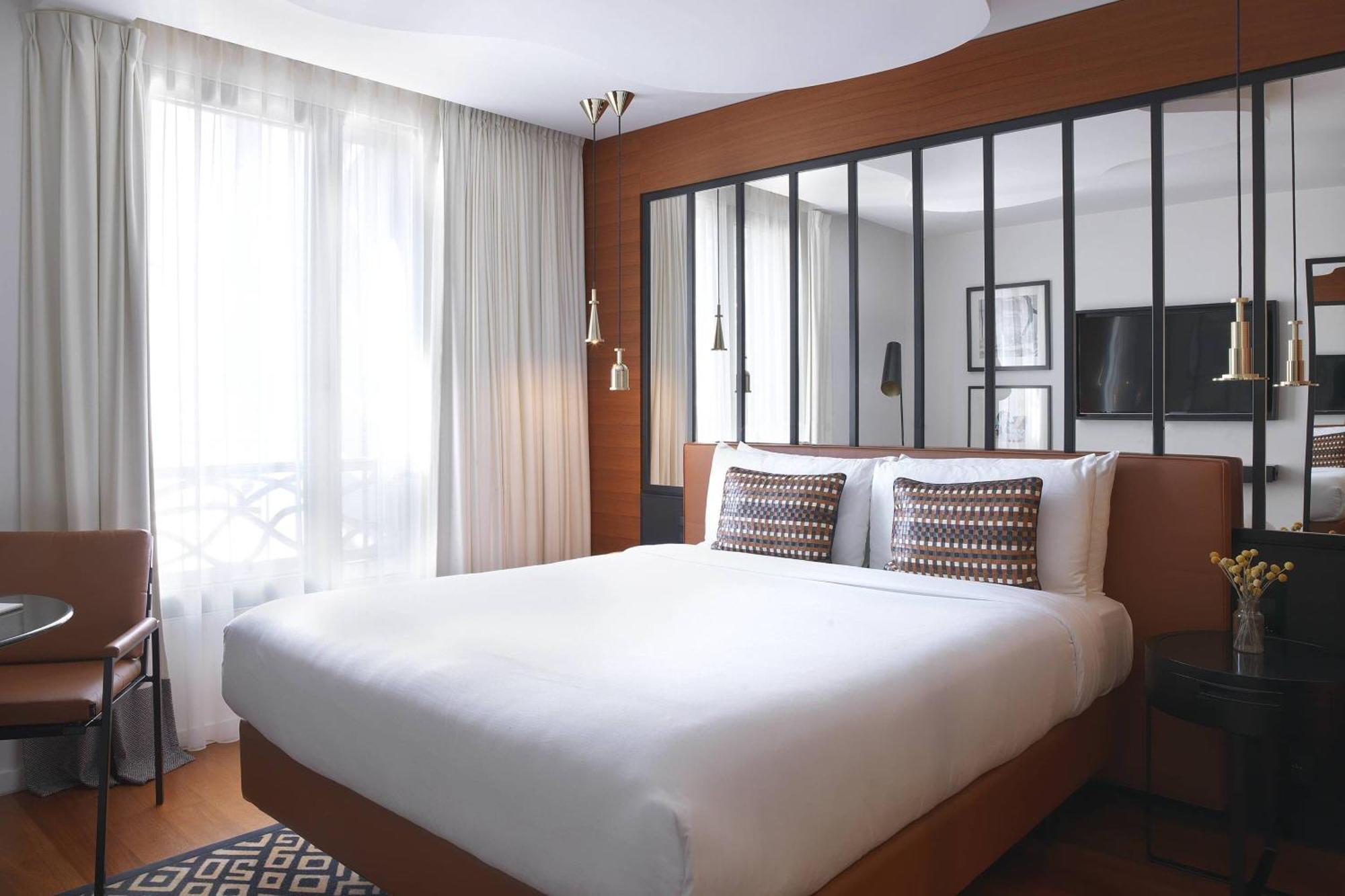 Renaissance Paris Republique Hotel & Spa Екстериор снимка
